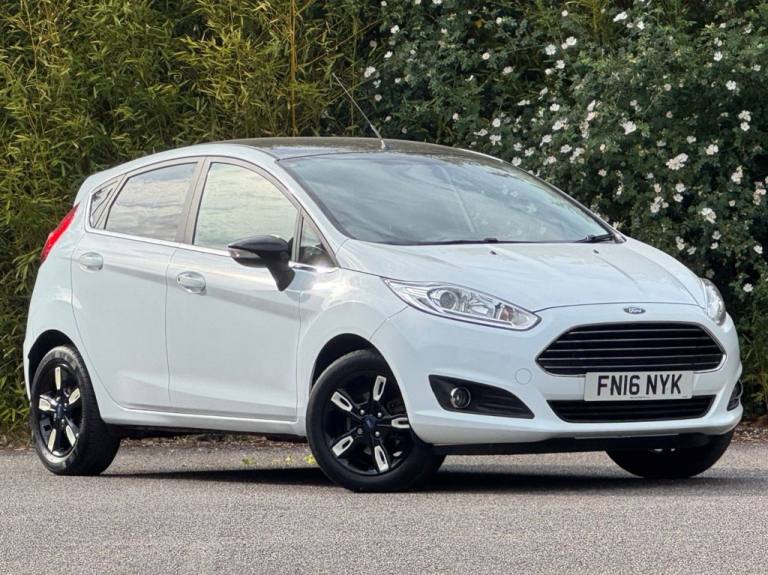 2016 Ford Fiesta 1.0T EcoBoost Zetec White Edition Hatchback 5dr Petrol Manual Euro 6 (s/s)  Hatc...