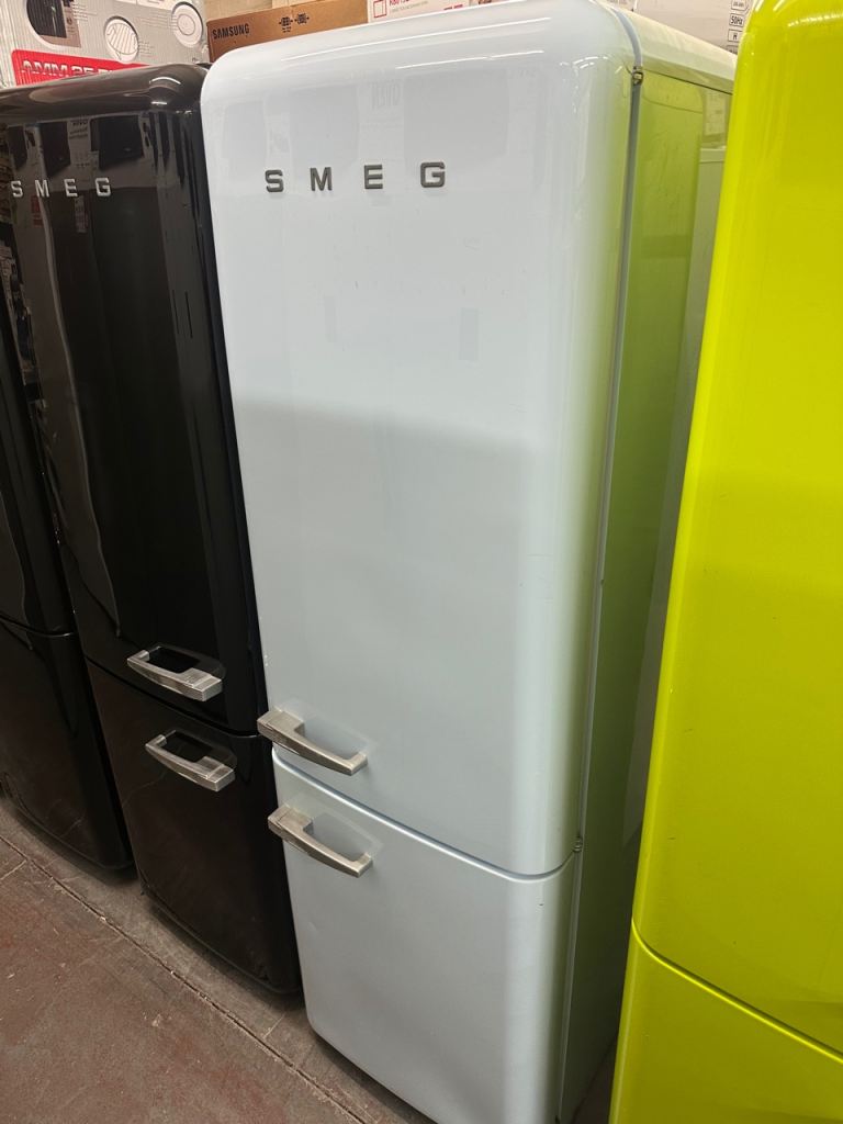 BLUE SMEG FAB 32 FRIDGE FREEZER 