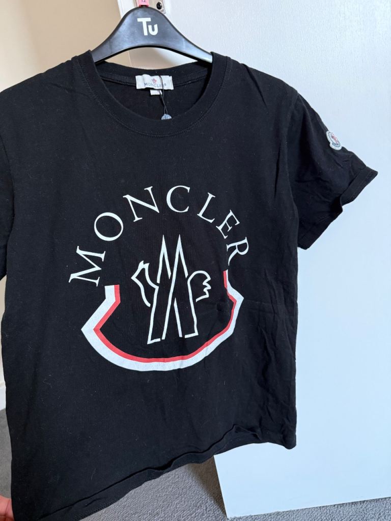 Moncler T Shirt Men’s Small