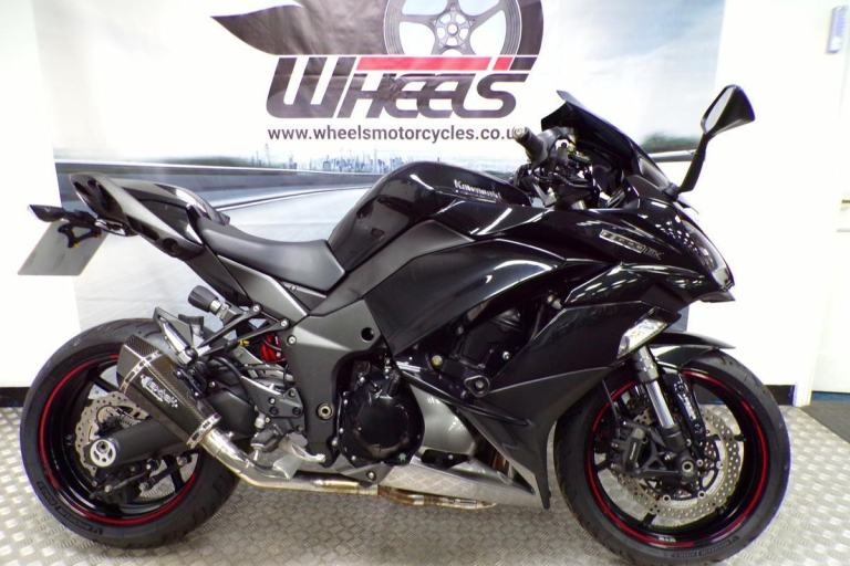 2018 KAWASAKI Z1000SX WITH ONLY 11775 MILES FROM NEW