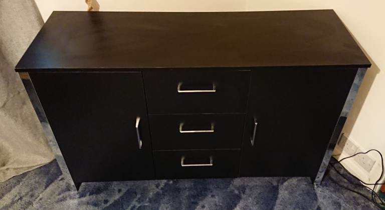 2 Door 3 Drawer Sideboard 