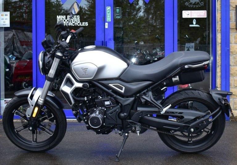 2024 24 VOGE 350AC 350 NAKED PETROL MANUAL EURO 5 (40 PS)
