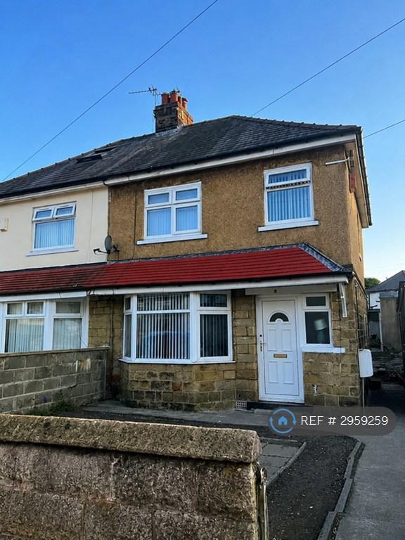 3 bedroom house in Como Gardens, Bradford, BD8 (3 bed) (#2959259)