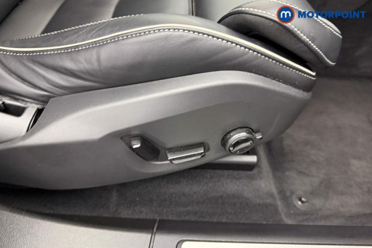 2024 Volvo XC60 2.0 T6 [350] RC PHEV Plus Dark 5dr AWD Geartronic SUV Hybrid Automatic