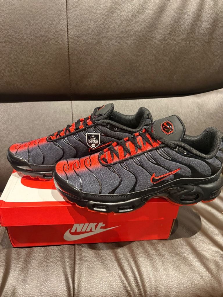 Brand New Nike Air Max Plus TN – Black/Red