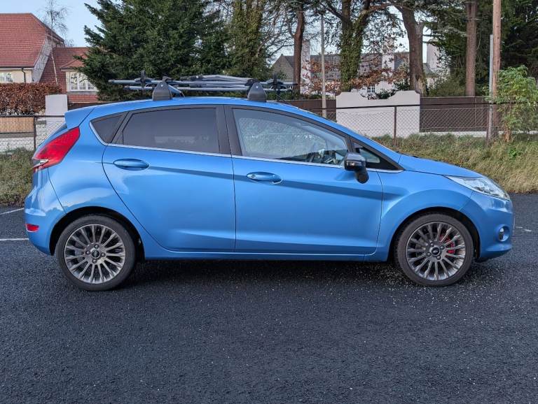 Ford, FIESTA, Hatchback, 2011, Manual, 1388 (cc), 5 doors
