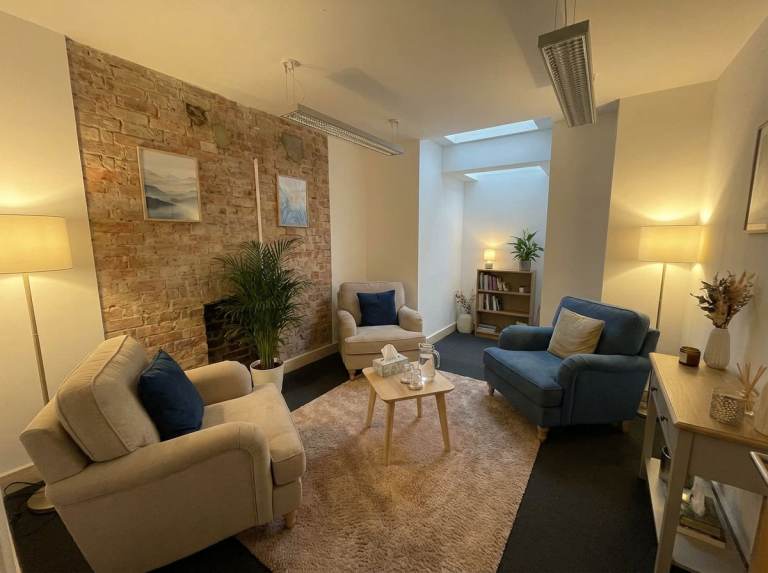 Therapy Room | Soundproofed Room | Creative Space in Hackney Central E8