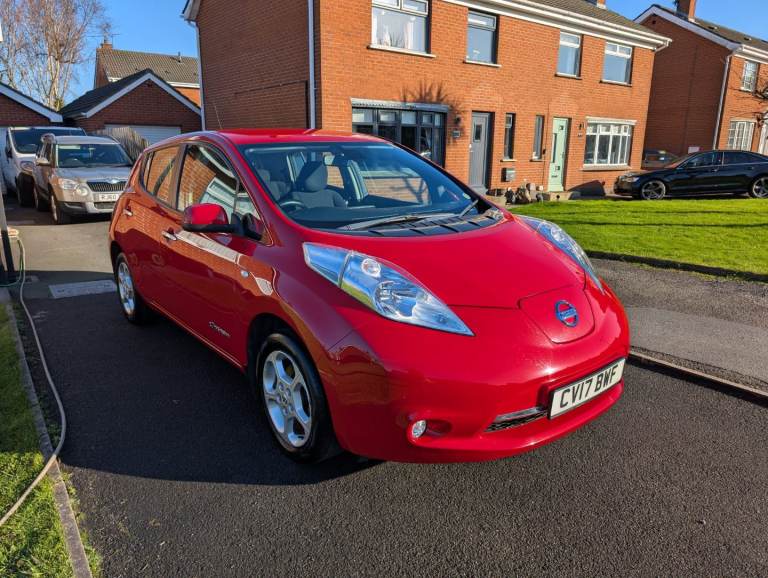 2017 Nissan LEAF 80kW Acenta 30kWh 5dr Auto, larger battery, P/X welcome, delivery available