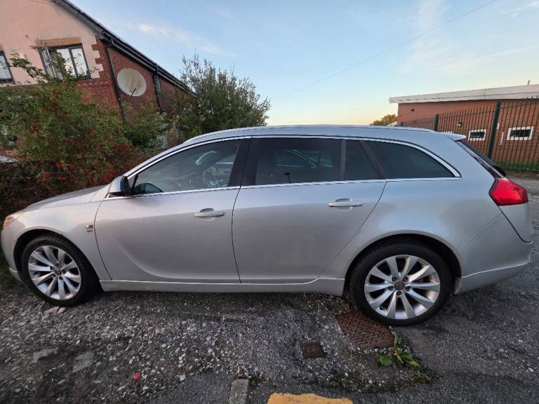 Vauxhall, INSIGNIA, Estate, 2011, Manual, 1956 (cc), 5 doors
