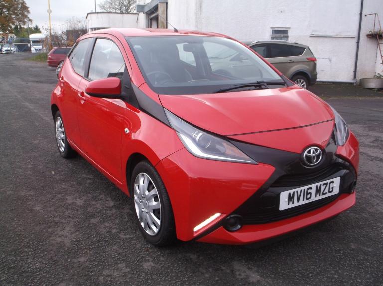 2016 Toyota AYGO 1.0 VVT-i X-Play 5dr HATCHBACK Petrol Manual