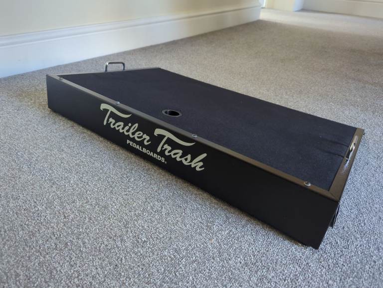 Trailer Trash Pedalboard – Black, Good Condition