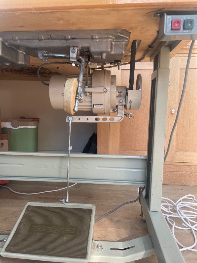 Brother industrial sewing machine DB2 B791 