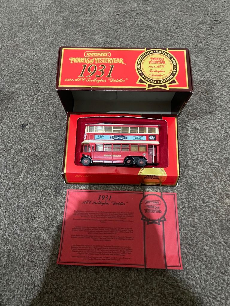Matchbox Models of Yesteryear Y10 1931 AEC Trolleybus "Diddler". 
