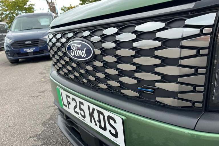 2025 Ford E-Transit Courier Limited AUTO 43kWh 136PS FWD 1 Speed Automatic Panel Van Electric Aut...