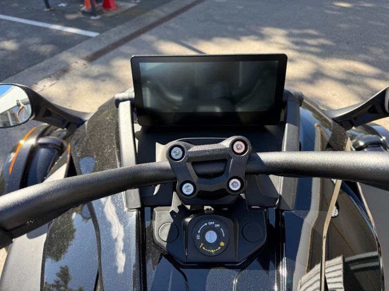 2025 Can-Am Spyder F3s 6 speed semi auto trike 