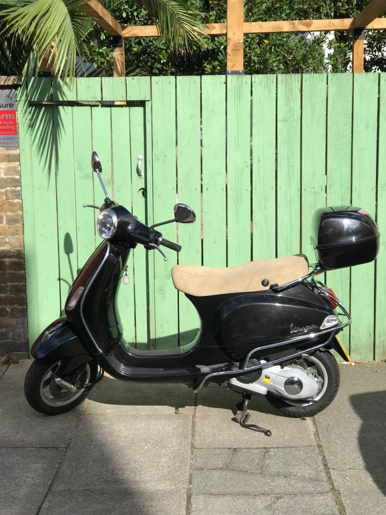 Piaggio, VESPA, 2013, 124 (cc)
