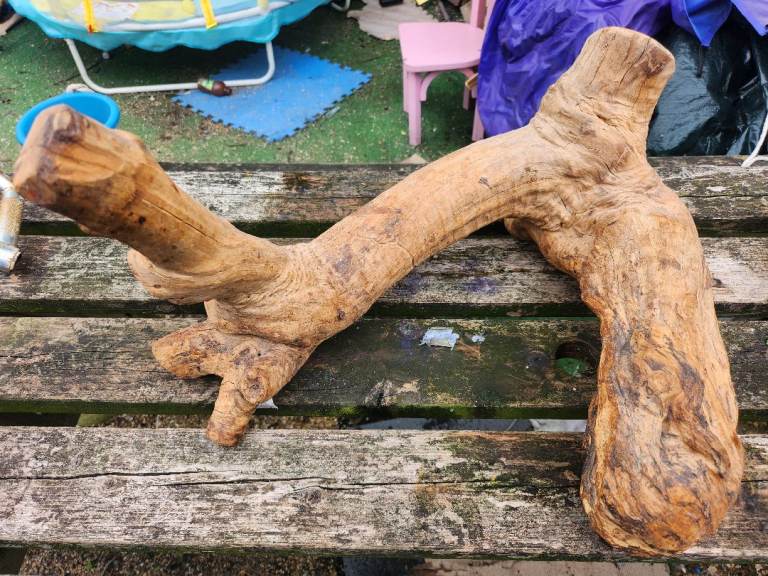 EXTRA LARGE WOODEN LOG