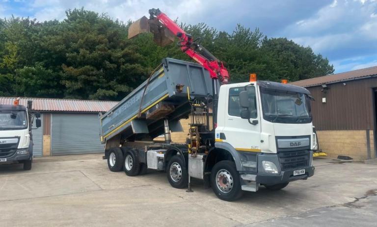 DAF CF 85.440 8X4 TIPPER GRAB PALFINGER EPSILON CRANE HIAB 