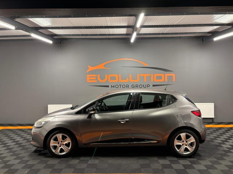 2015 Renault Clio 1.2 16V Dynamique Nav 5dr HATCHBACK Petrol Manual