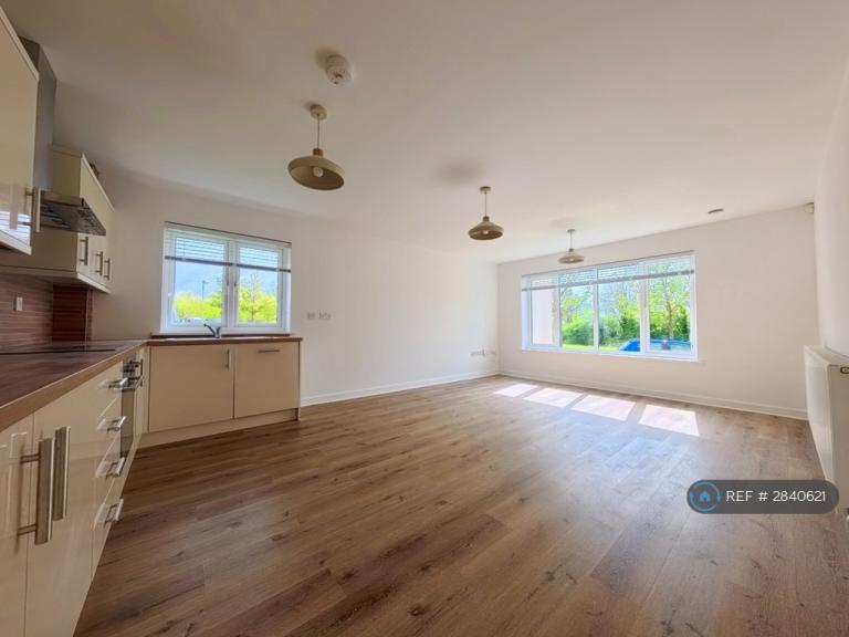 2 bedroom flat in Ashton-On-Ribble, Preston, PR2 (2 bed) (#2840621)