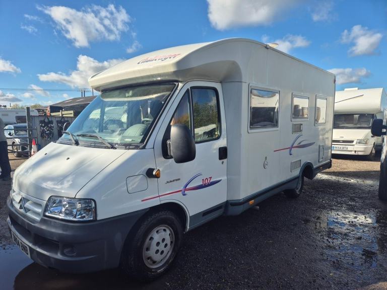 Challenger 107 Coachbuilt Motorhome 2004