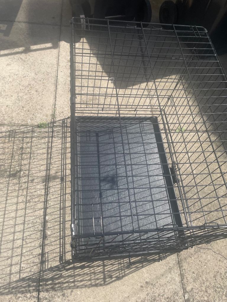 Dog cage 