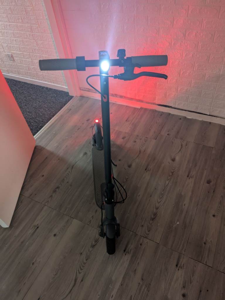 Tuya Electric scooter (Bluetooth and app compatible)