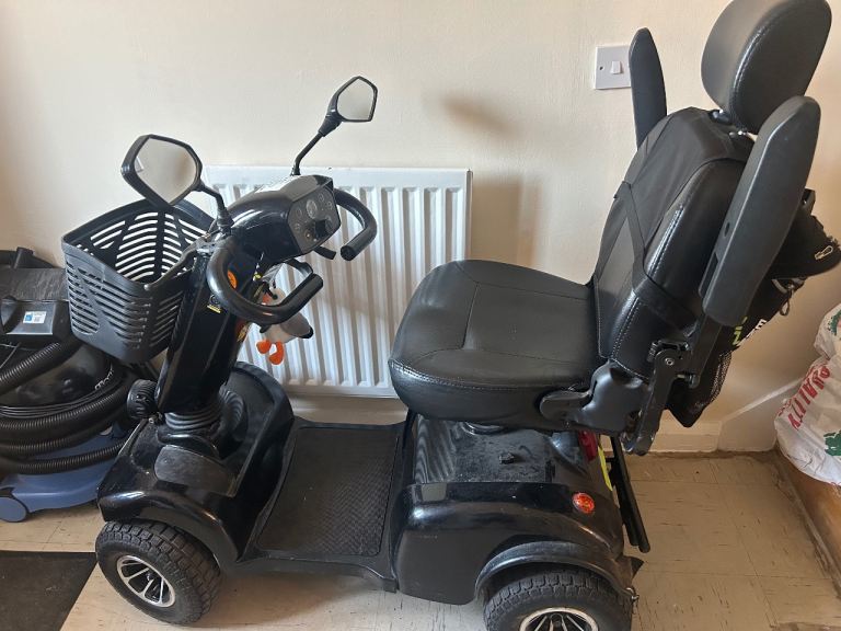8 mph mobility scooter