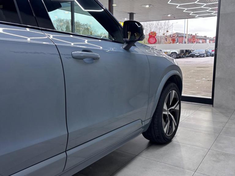 2021 Volvo XC90 2.0 B5 MHEV R-Design Auto 4WD Euro 6 (s/s) 5dr ESTATE Petrol/Electric Hybrid Auto...