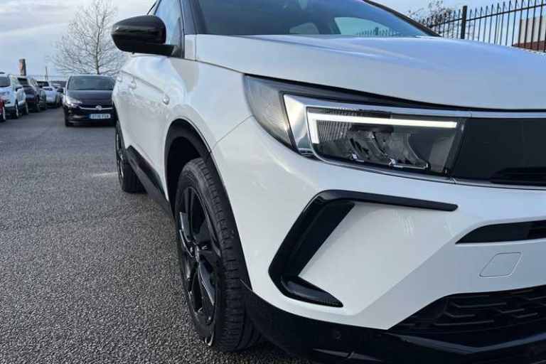 2023 Vauxhall Grandland 1.2 Turbo GS 5dr Auto HATCHBACK PETROL Automatic