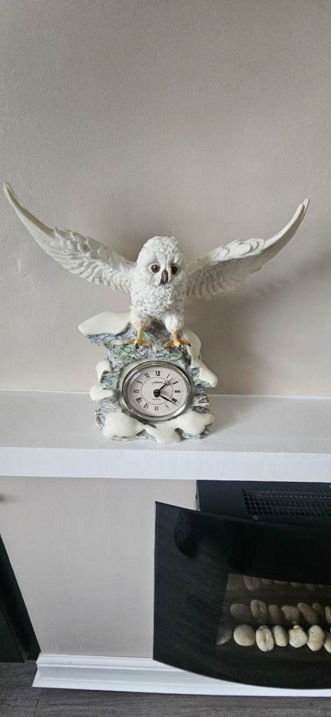 Vintage Froza Owl Clock Figurine 1997 – White, Good Condition