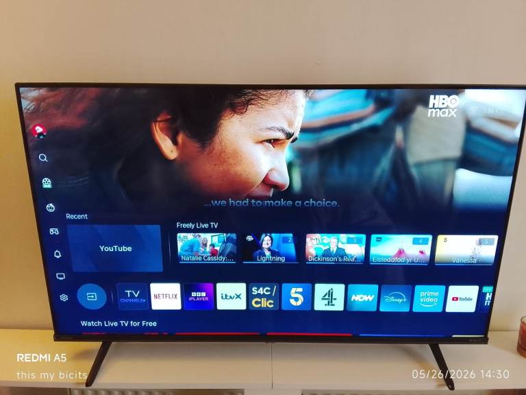 43 inch Hisense smart tv 