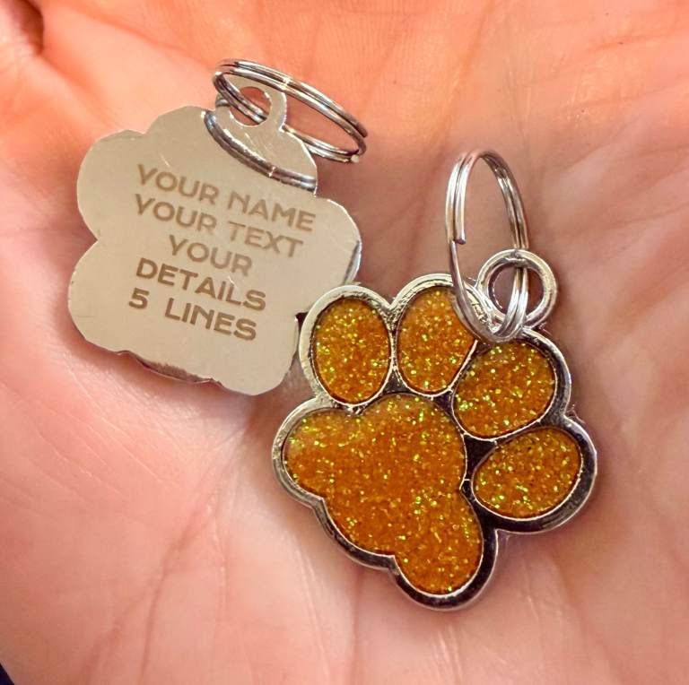 “Personalized Glitter Paw Tags – Make Your Pet Shine!”