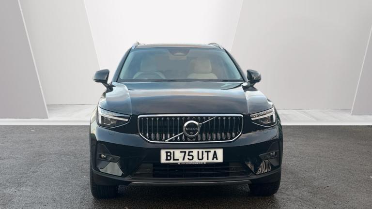  Volvo XC40 2.0 B4 MHEV Ultra Bright DCT Auto Euro 6 (s/s) 5dr Petrol/Electric Hybrid Automatic