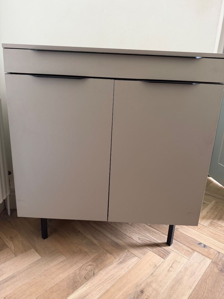 Made Damien Shoe cabinet 