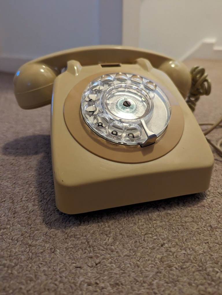 Rare Vintage Telephone 706 in cream colour - 706 CB PXA 64/2A