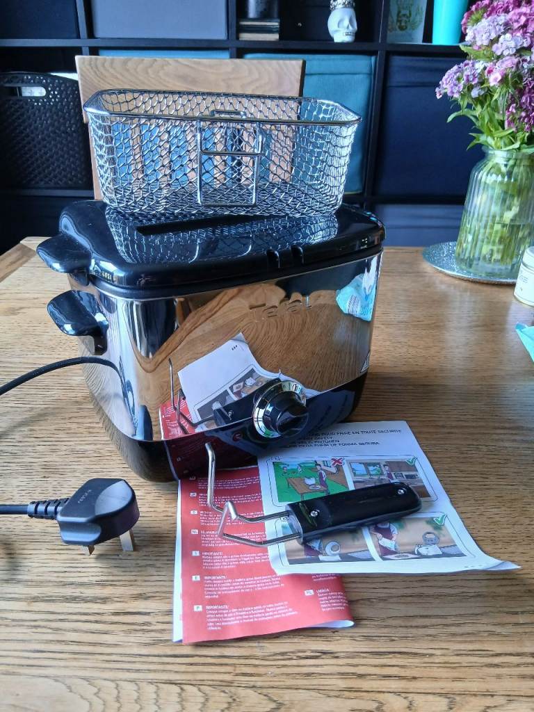 Tefal Compact Deep Fat Fryer – Good Condition
