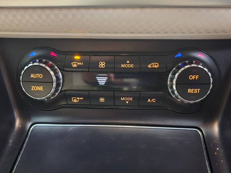 2016 Mercedes-Benz A-Class 2.1 A200d Sport (Premium) Hatchback 5dr Diesel 7G-DCT Euro 6 (s/s) (13...