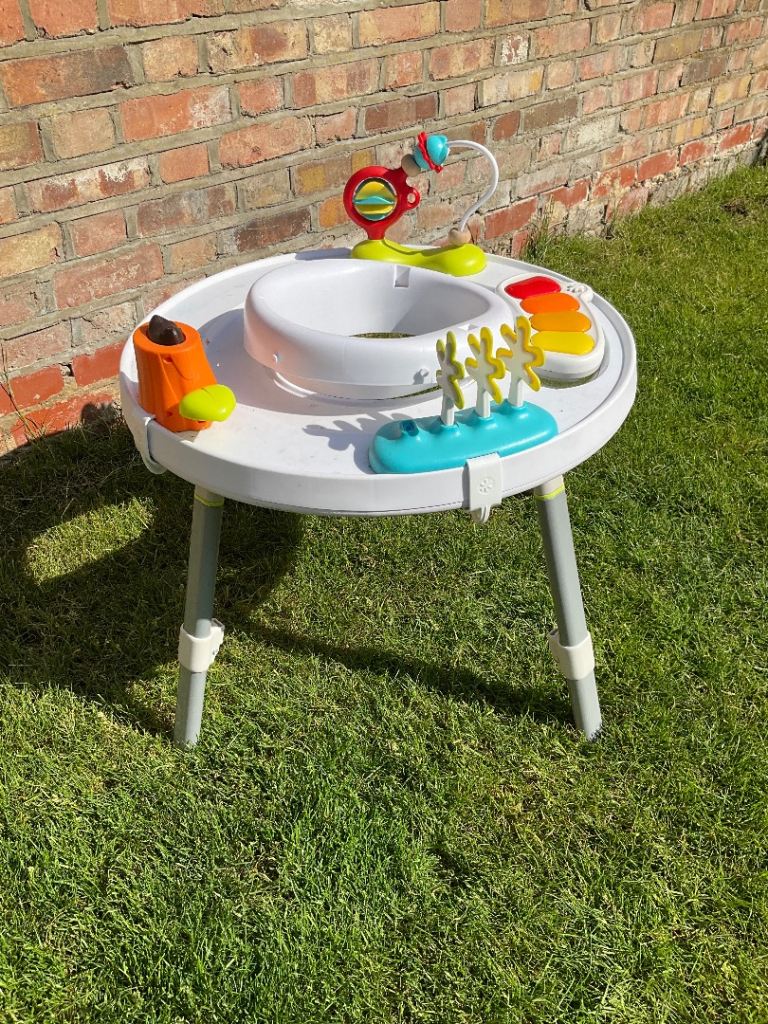Skip Hop Activity Centre