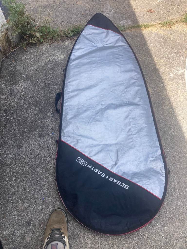 Ocean & Earth Surfboard Bag 6'0" (1.85m) – Hardly used. As new.