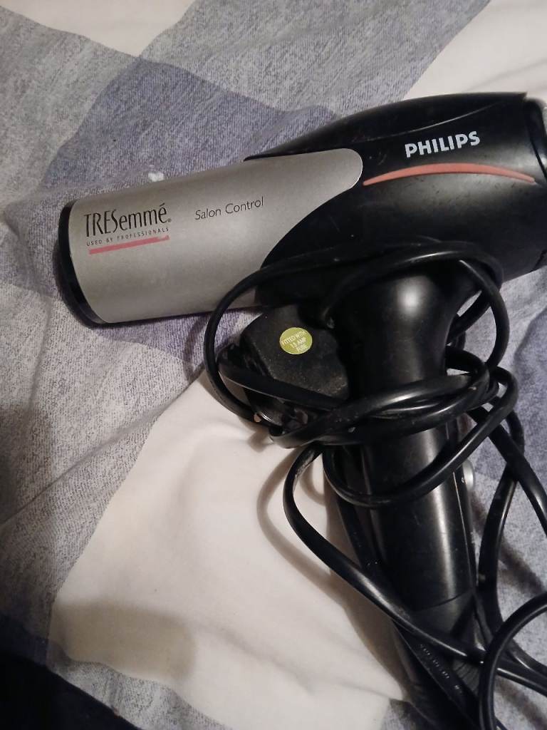 Phillips Hairdryer