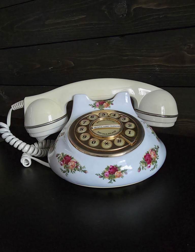 Royal Albert Old Country Roses Ceramic push button - decorative Phone