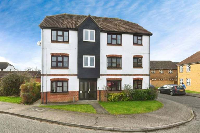 One Bedroom with parking