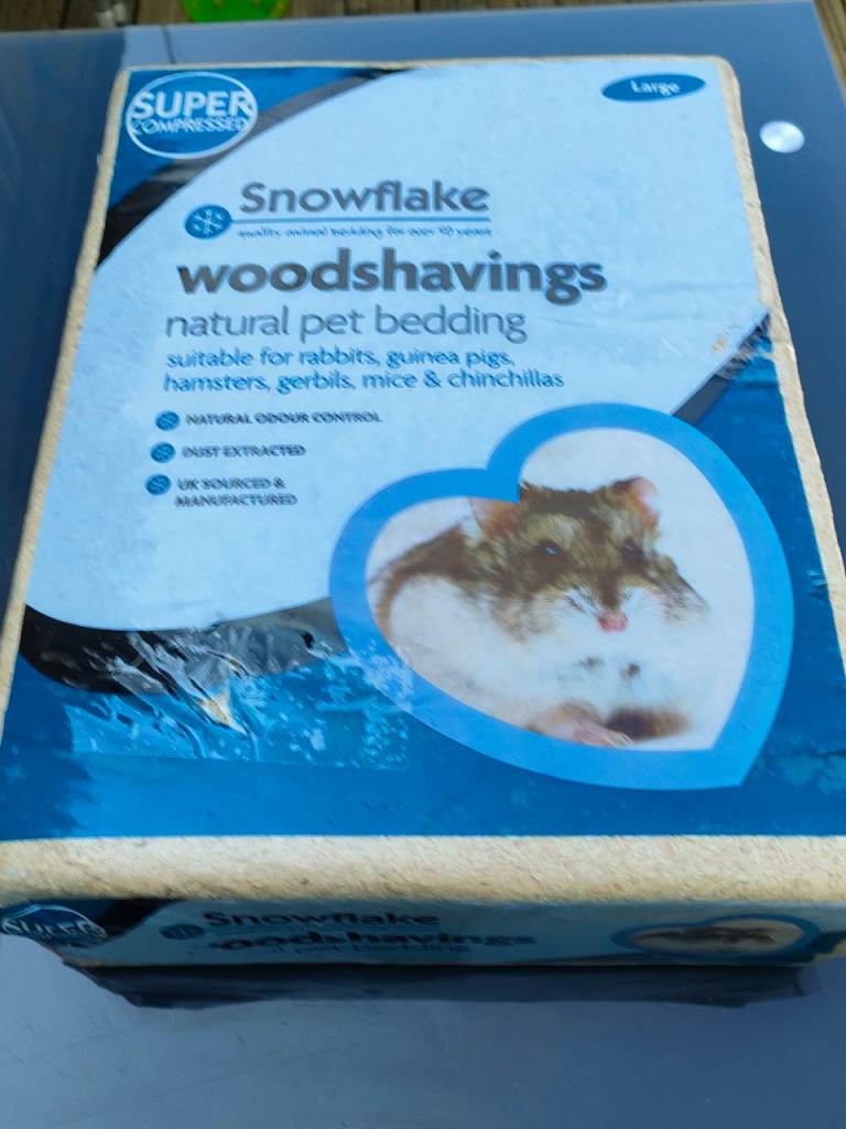 Natural Pet Bedding – Large, Unopened