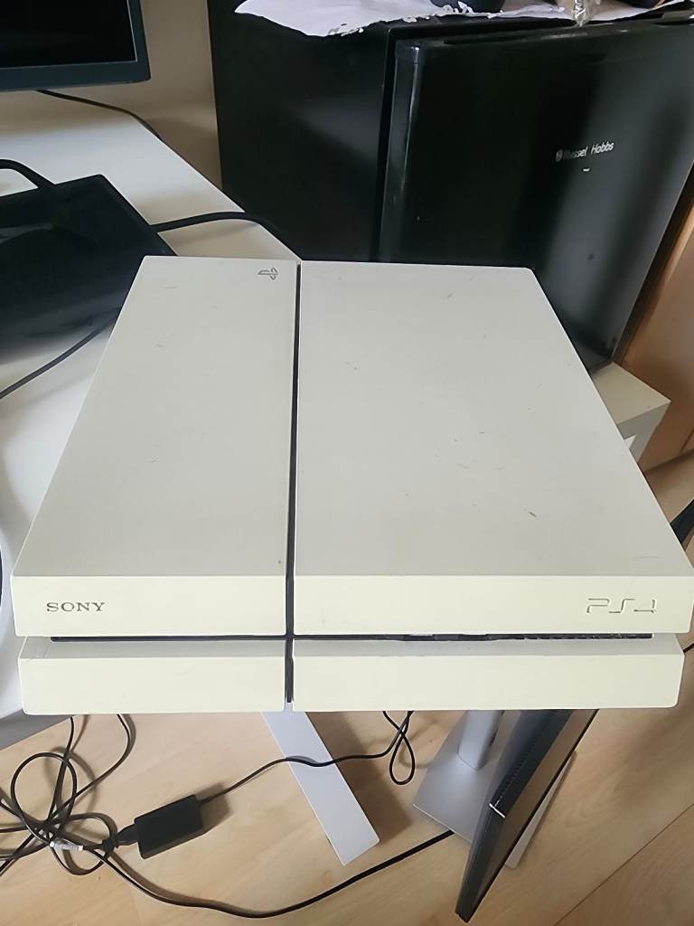 PS4 Original White 500GB – Firmware 12.00 – Console Only