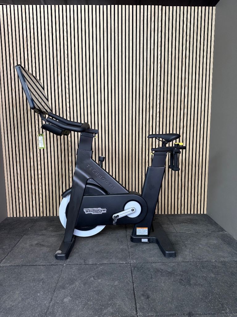 Technogym Interactive Upright Bike - RRP. £4170 Indoor Exercise Bike Black