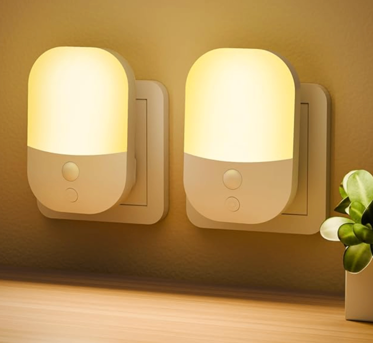 2 Pack Plug in Night Light with Dusk to Dawn Photocell Sensor,