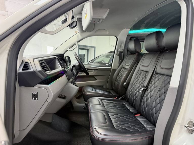 2021 Volkswagen Transporter 2.0 TDI 150 Highline Kombi Van DSG WINDOW VAN DIESEL Automatic