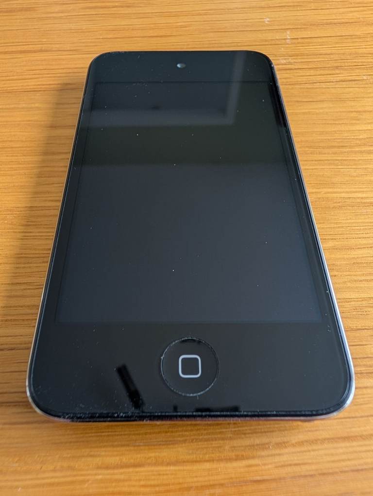 Apple iPod Touch 4th Generation 8GB Black