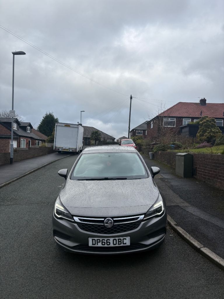 Vauxhall, ASTRA, Hatchback, 2016, Manual, 1598 (cc), 5 doors